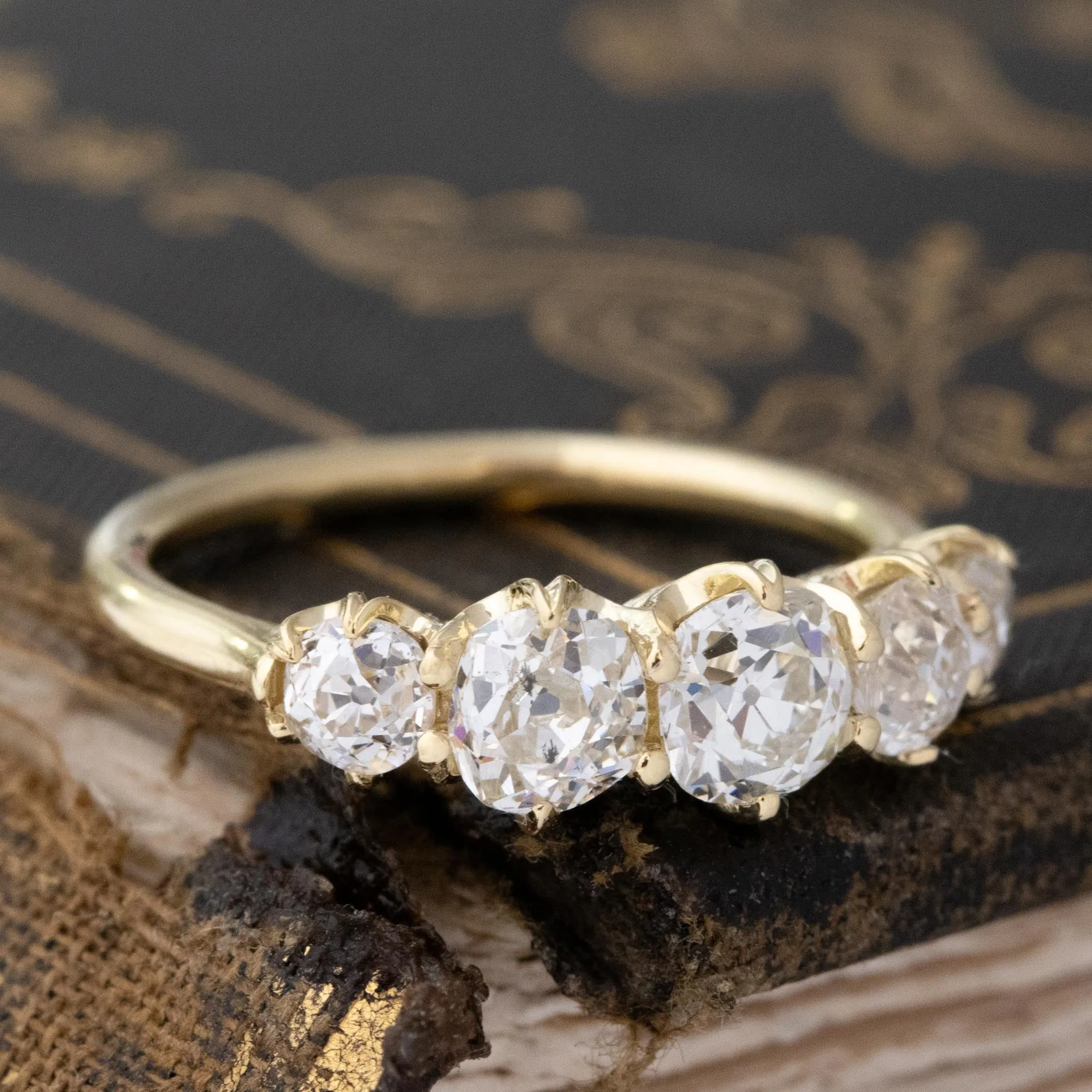 1.60ctw Graduated Old Mine Cut Diamond 5-Stone Band