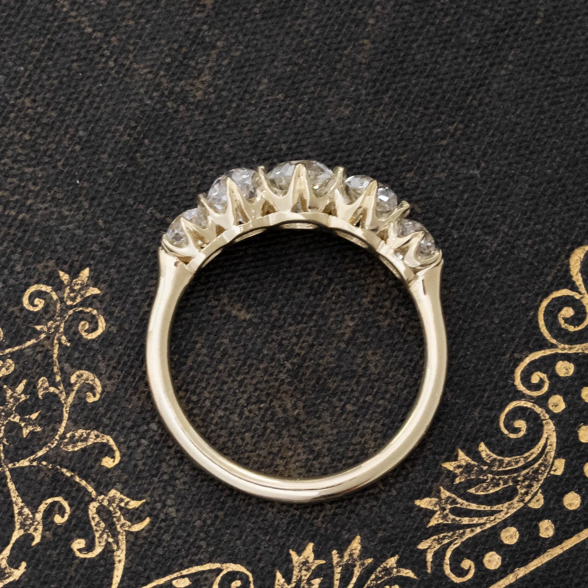 1.60ctw Graduated Old Mine Cut Diamond 5-Stone Band