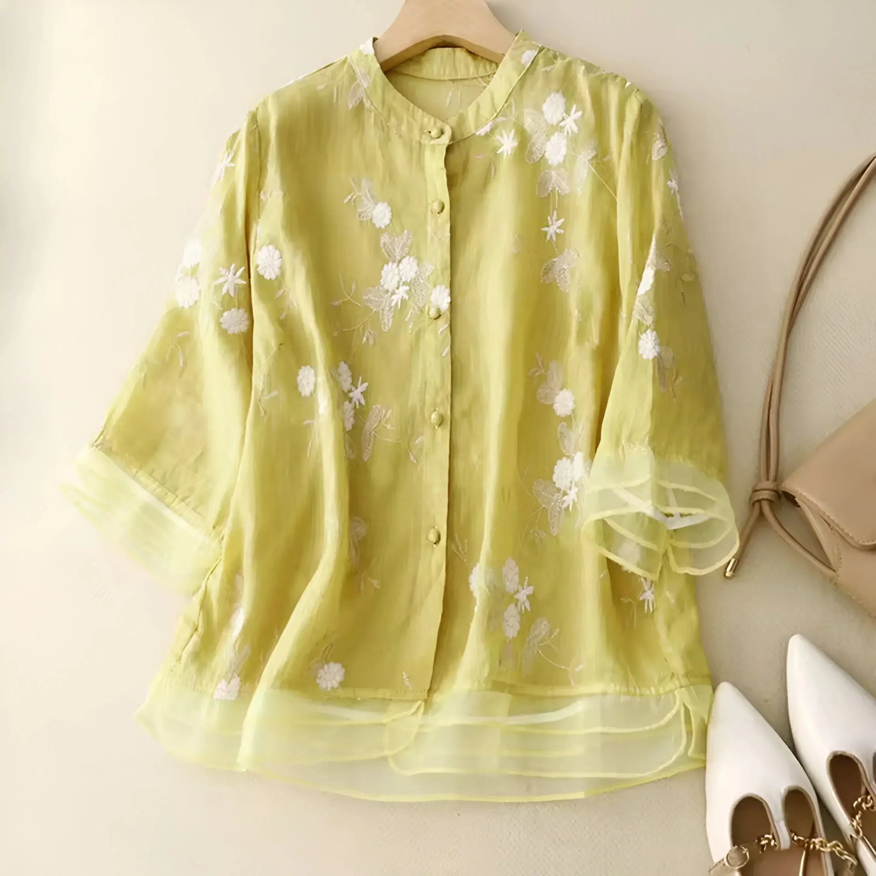 Alaina | Light & Comfortable Blouse
