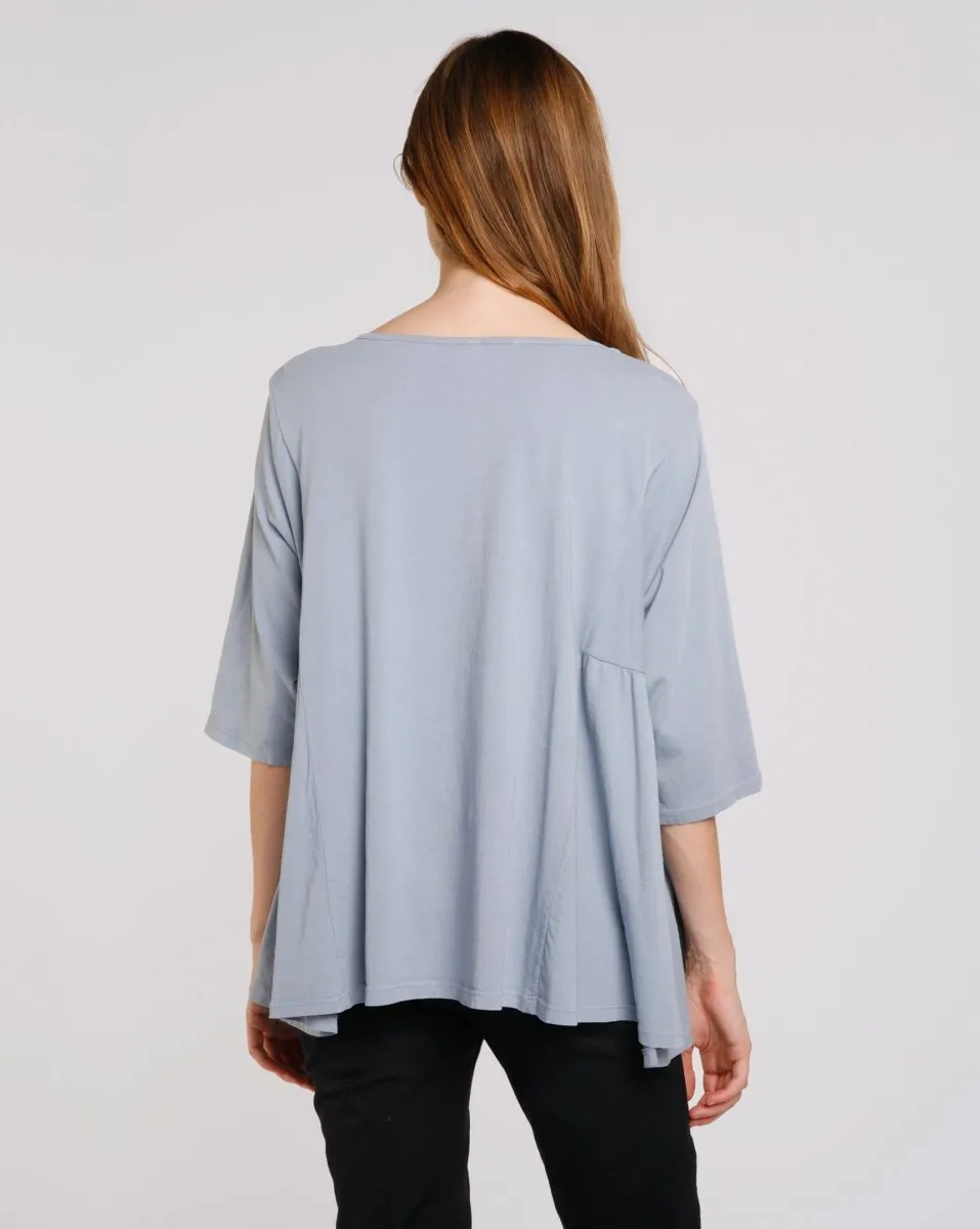 Amici Side Swing Tee