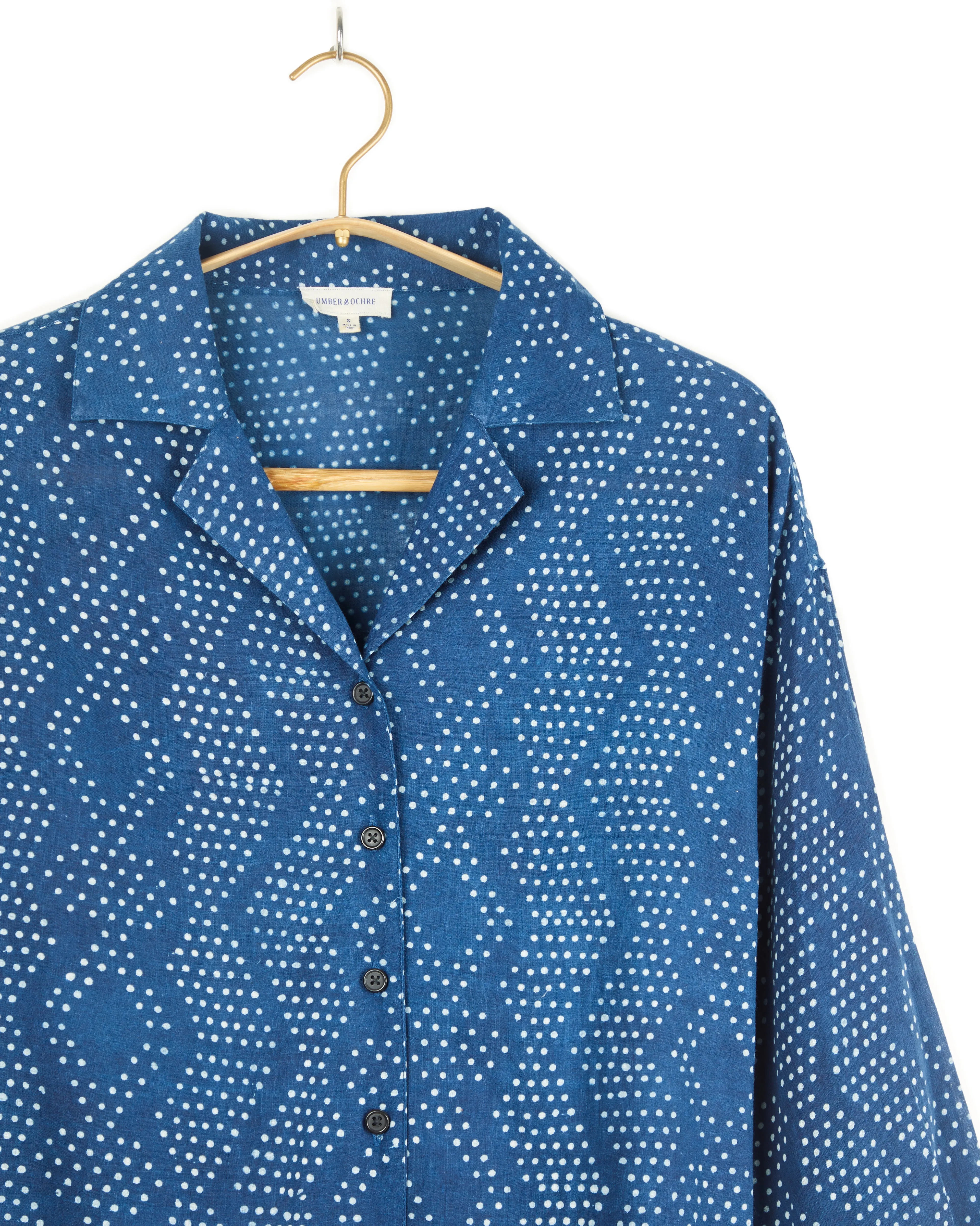 Anvi Drop Shoulder Shirt in Dot Print Indigo