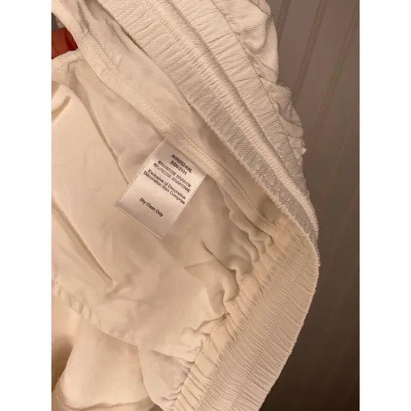 ATM ANTHONY THOMAS MELILLO Viscose Twill Pull On Shorts In White NWT Medium