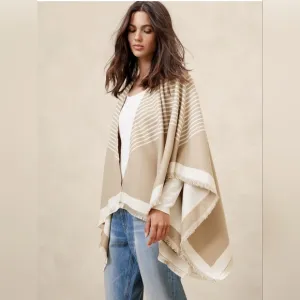 Banana Republic Poncho in Cream