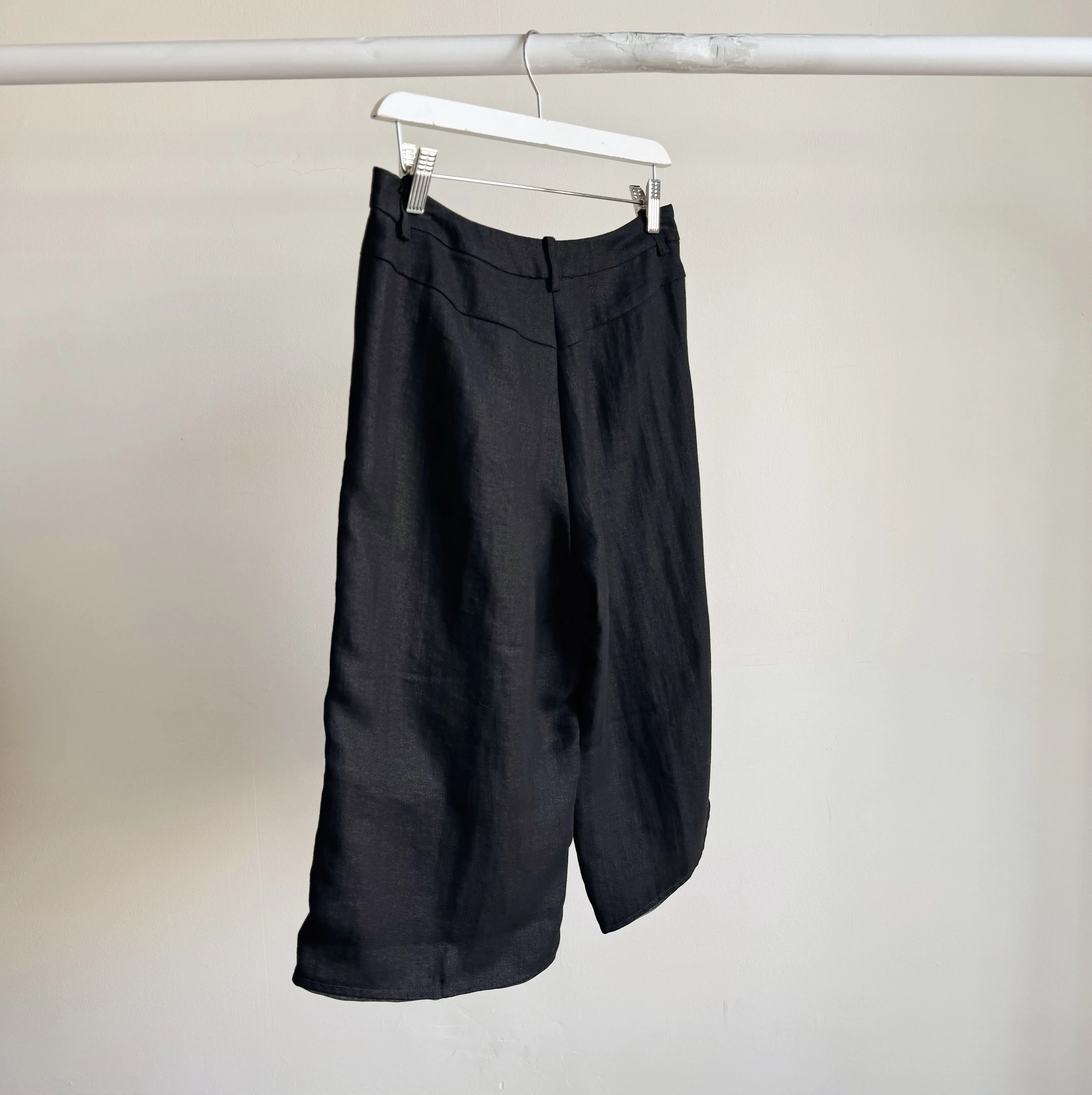 Black Linen Bermuda Shorts