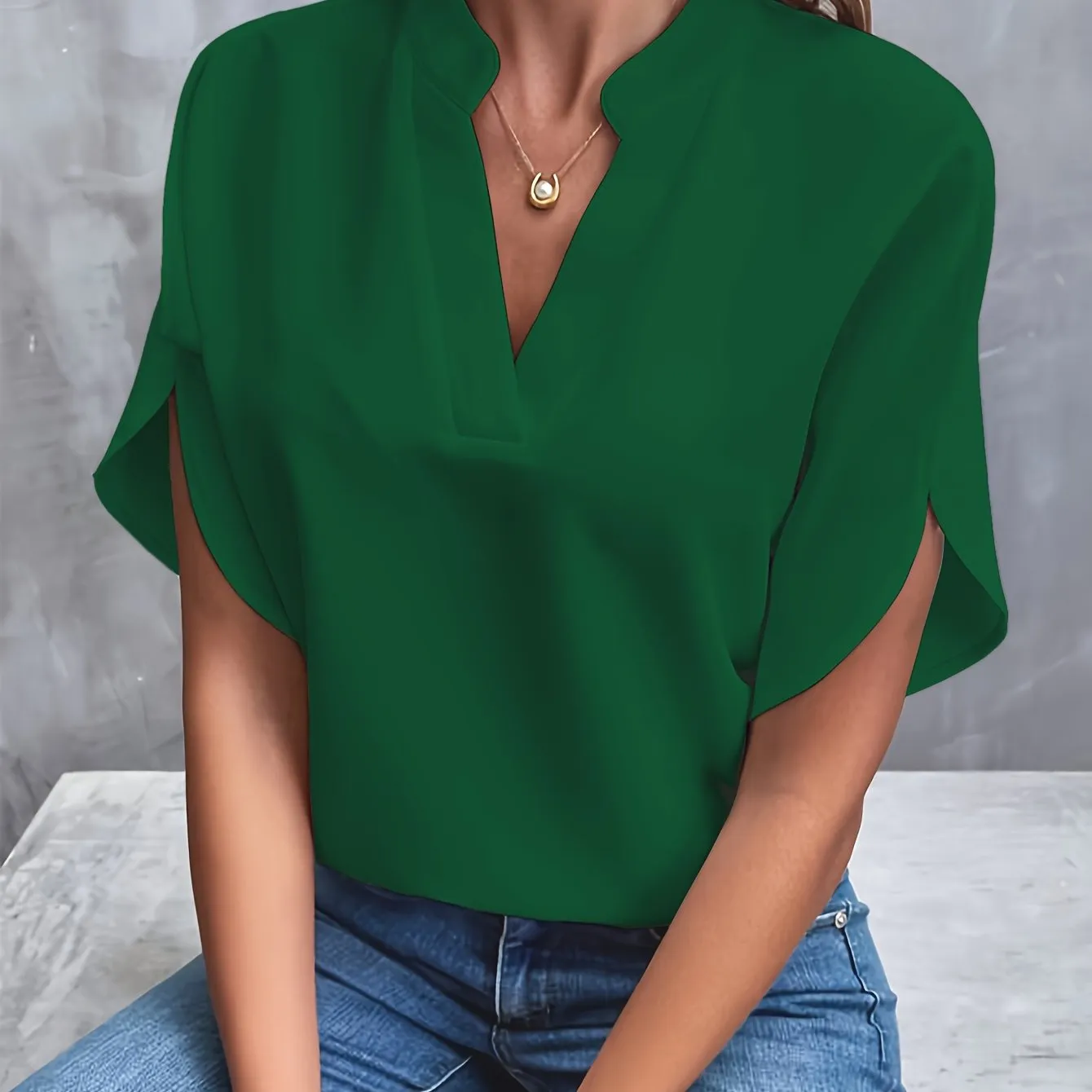 Delilah - Relaxed V-Neck Blouse