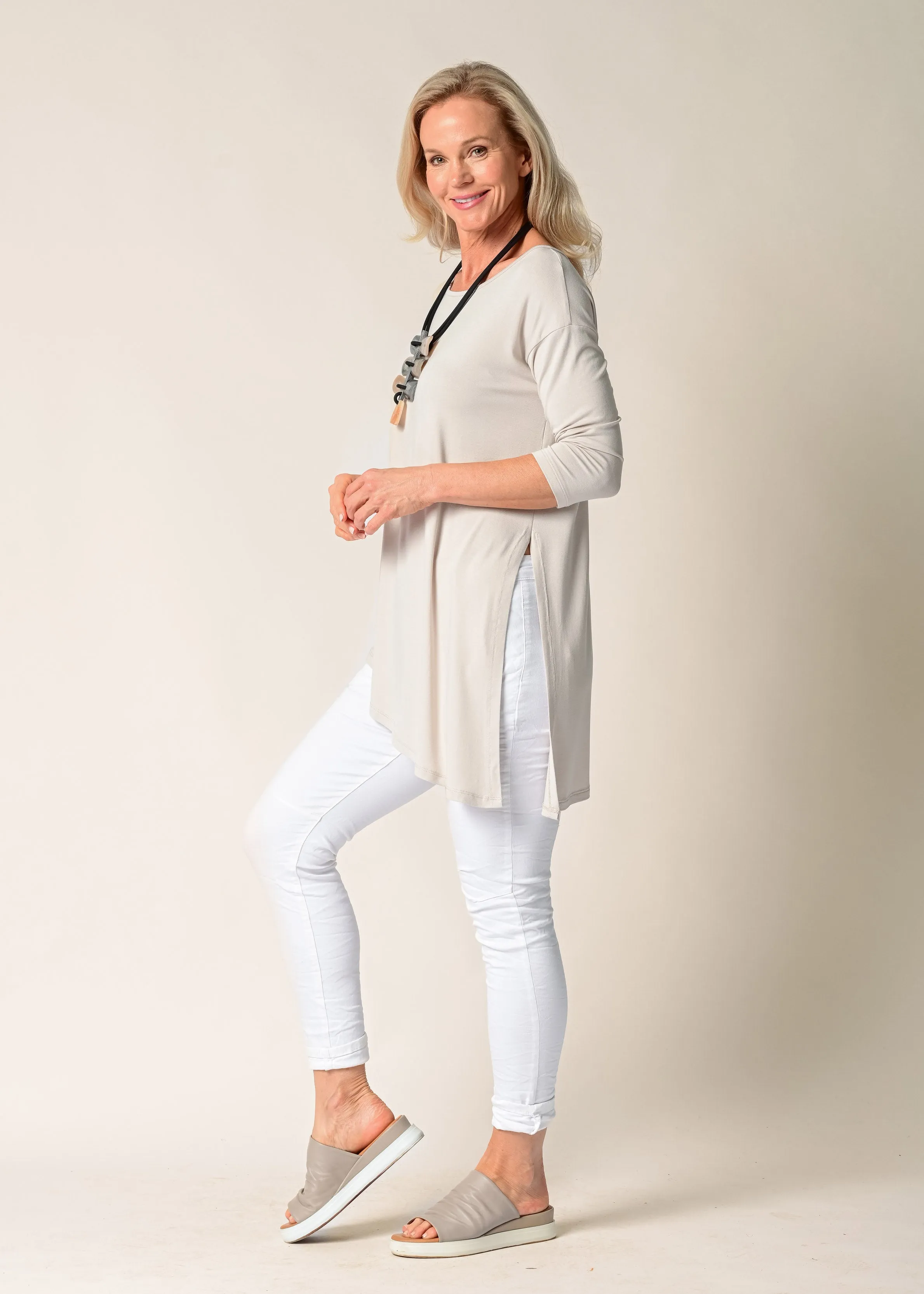Dobrila Top in Latte