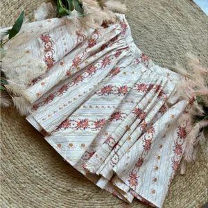 Effortless charm with our Free People floral skirt—perfect for any occasion!