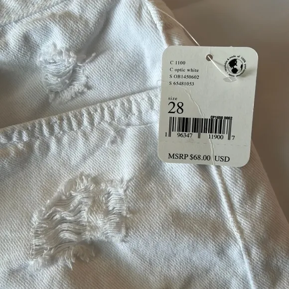 Free People 28 Shorts Maggie distressed frayed raw hem in Optic White mi…