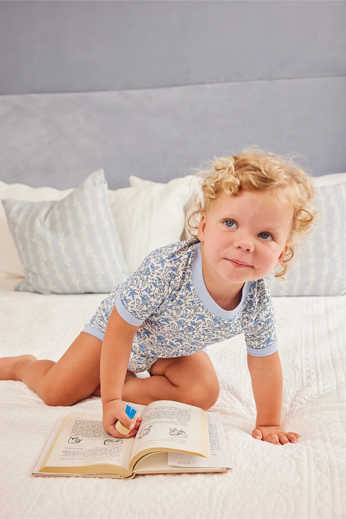 Kids Shorts Set in Delft Blue Garden Floral