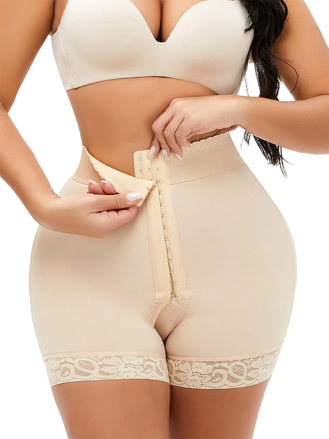Lace Detail Hook-and-Eye Shaping Shorts – Shape Your Curves