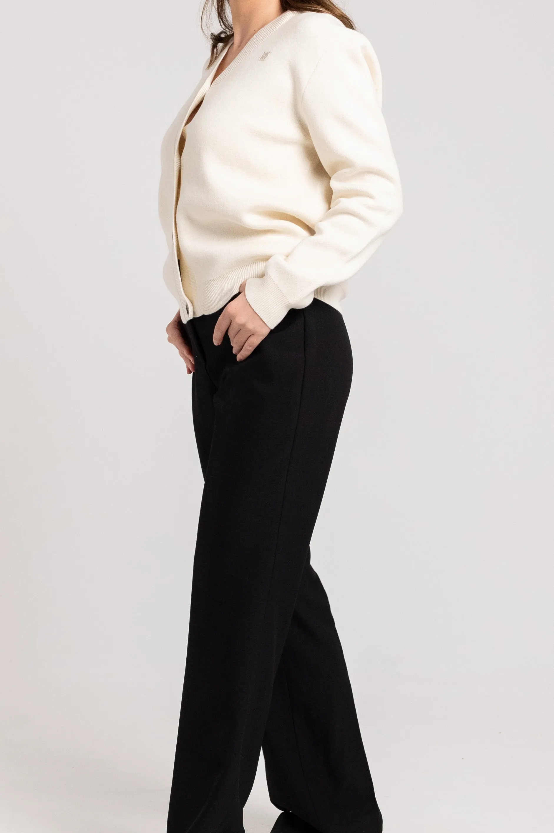 LONG SLEEVE ROUND NECK SWEATER