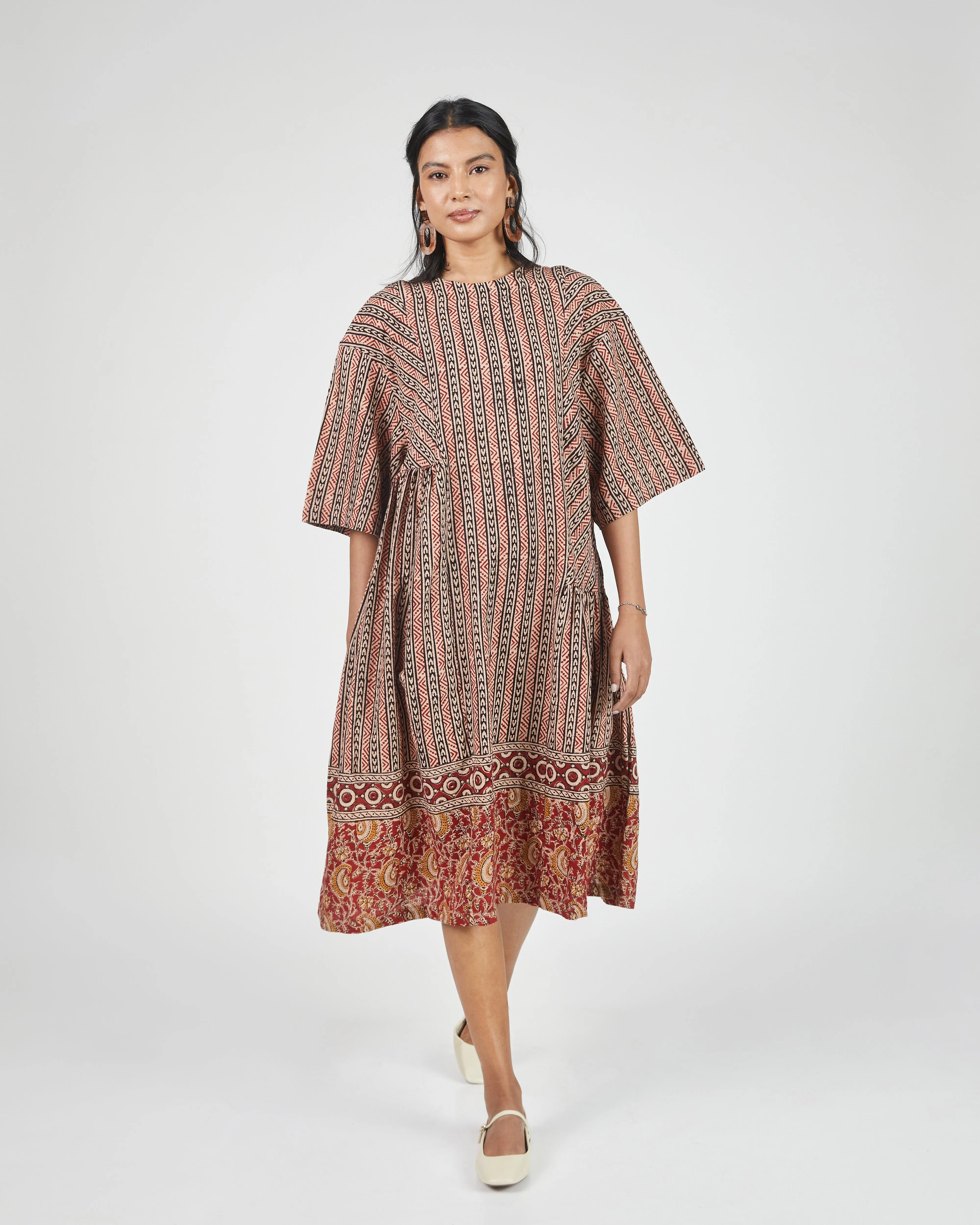May Boxy Dress in Paisley Stripe Border Print Madder