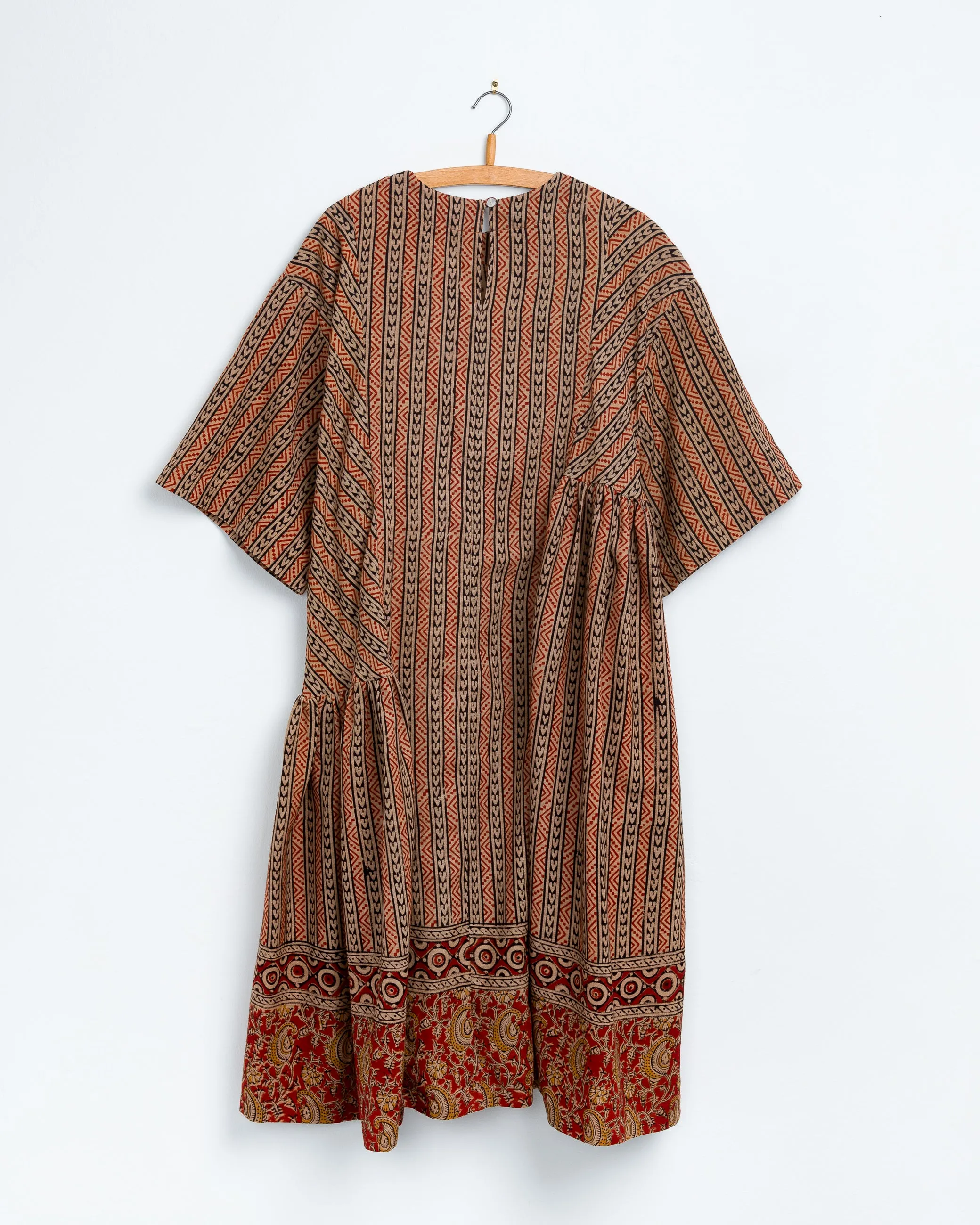 May Boxy Dress in Paisley Stripe Border Print Madder