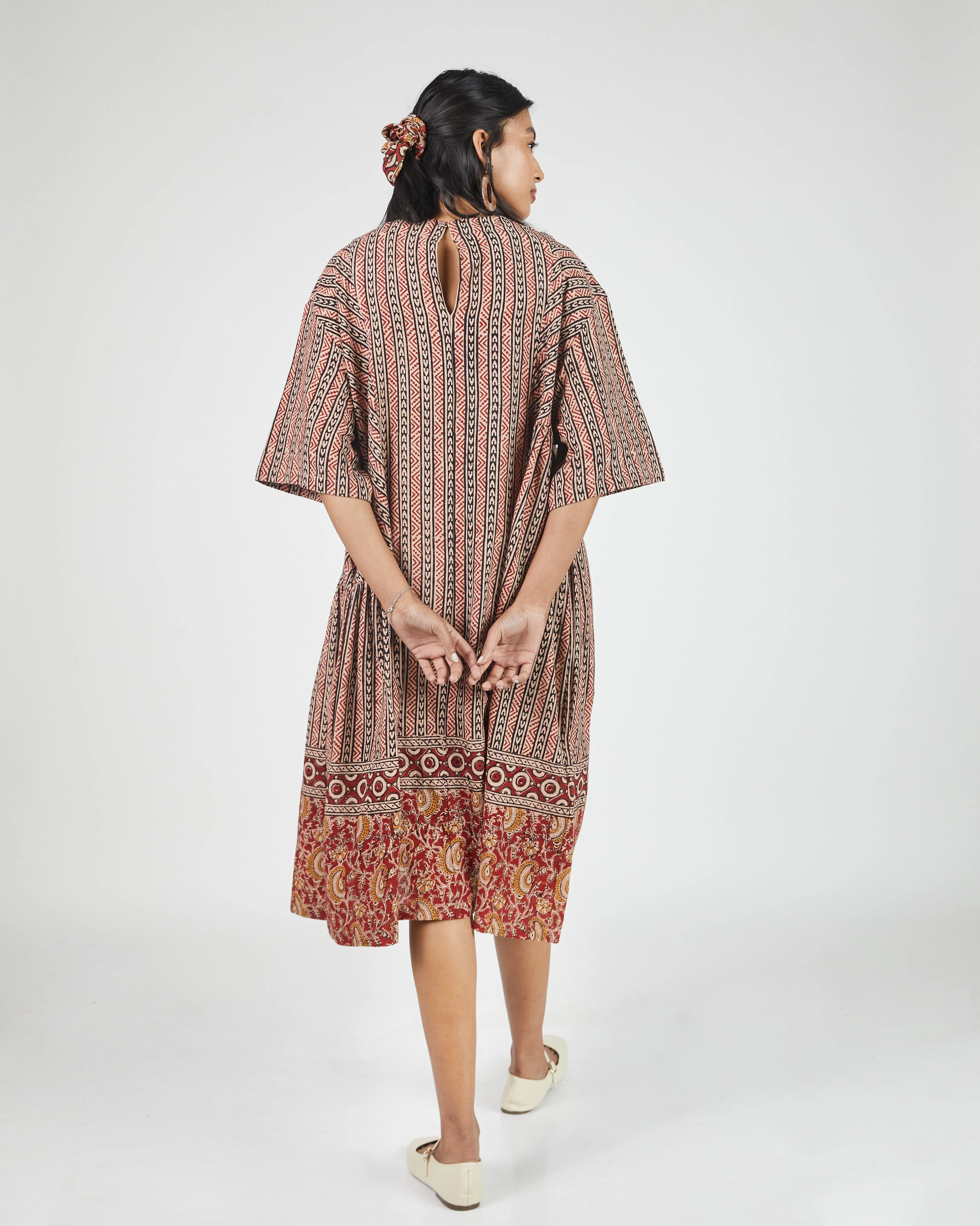 May Boxy Dress in Paisley Stripe Border Print Madder