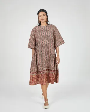 May Boxy Dress in Paisley Stripe Border Print Madder