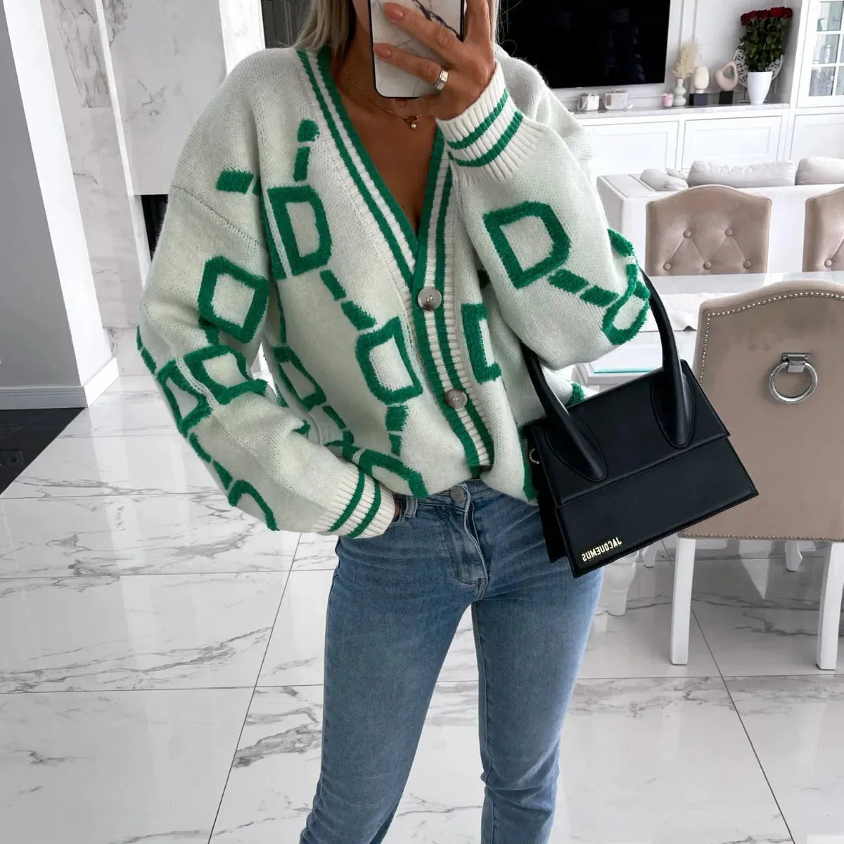 Nanette | Trendy vest with geometric design