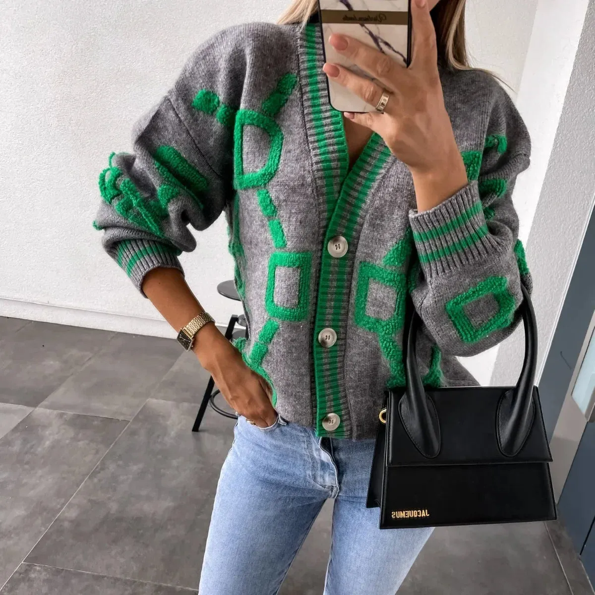 Nanette | Trendy vest with geometric design