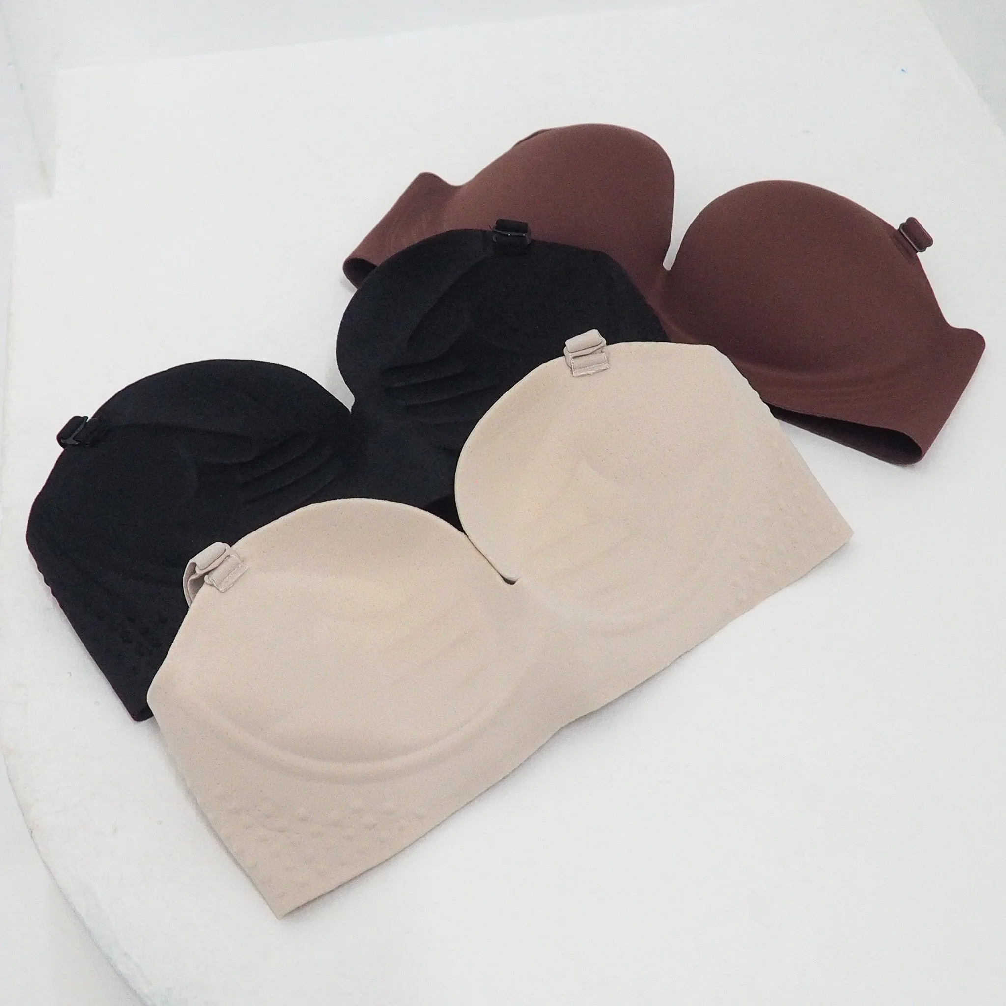 No Bulge! Lifting Seamless Wireless Bra in Velvet Creme