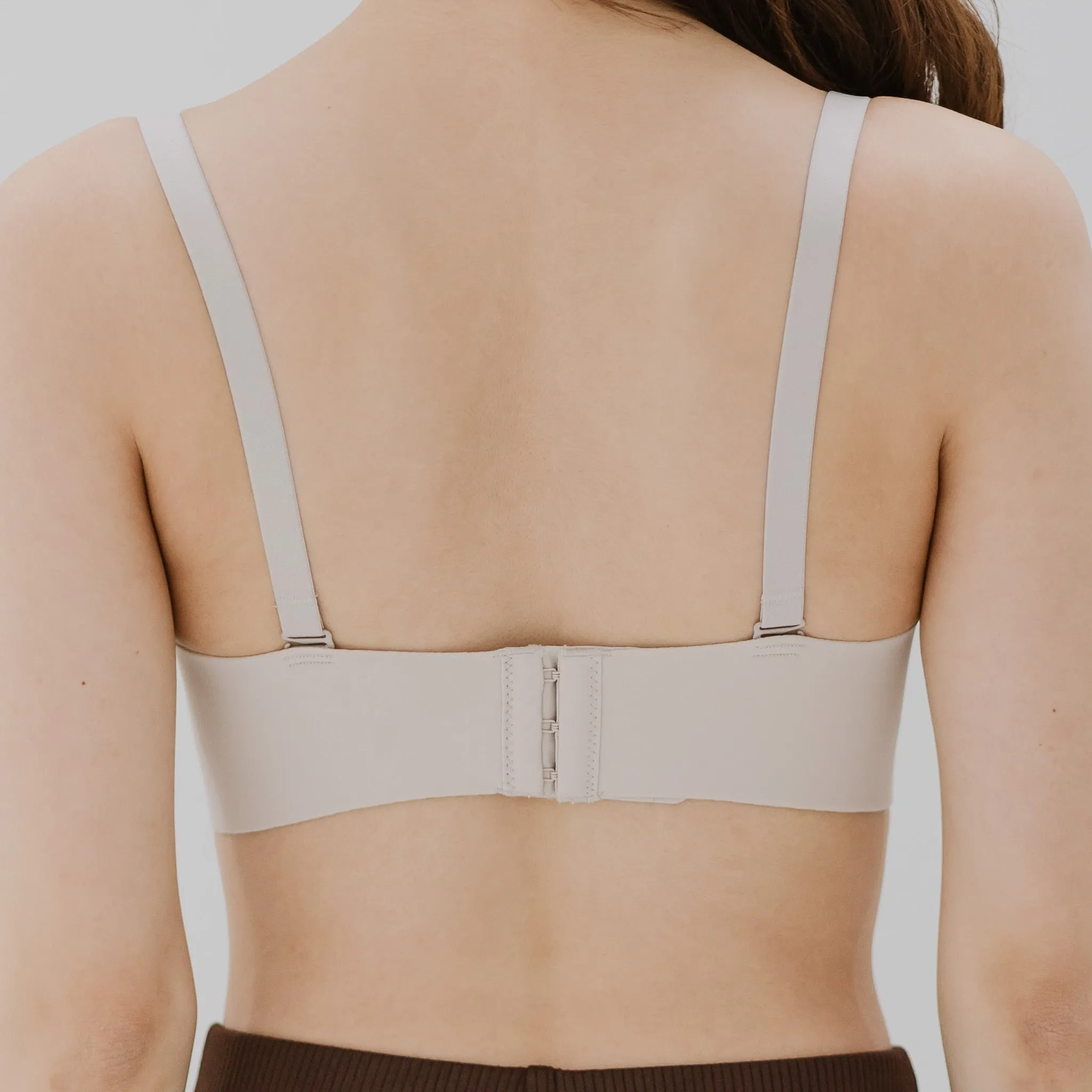 No Bulge! Lifting Seamless Wireless Bra in Velvet Creme