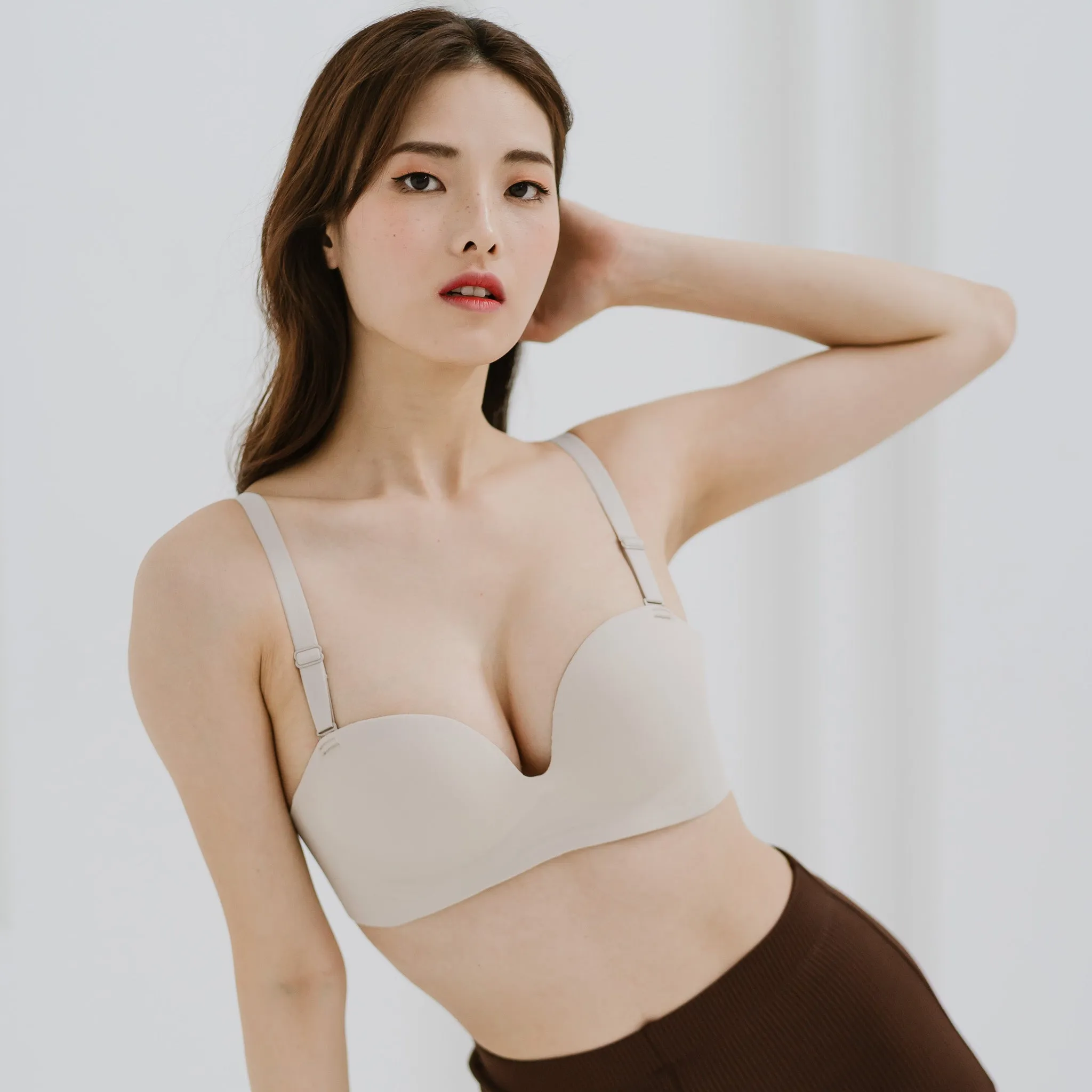 No Bulge! Lifting Seamless Wireless Bra in Velvet Creme