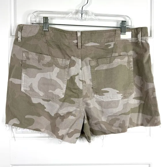 PAIGE Mayslie Utility Cut Off Shorts NEW Size 32 Camo Print