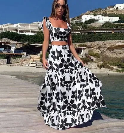 Pearl - Elegant two-piece summer set with boho print
