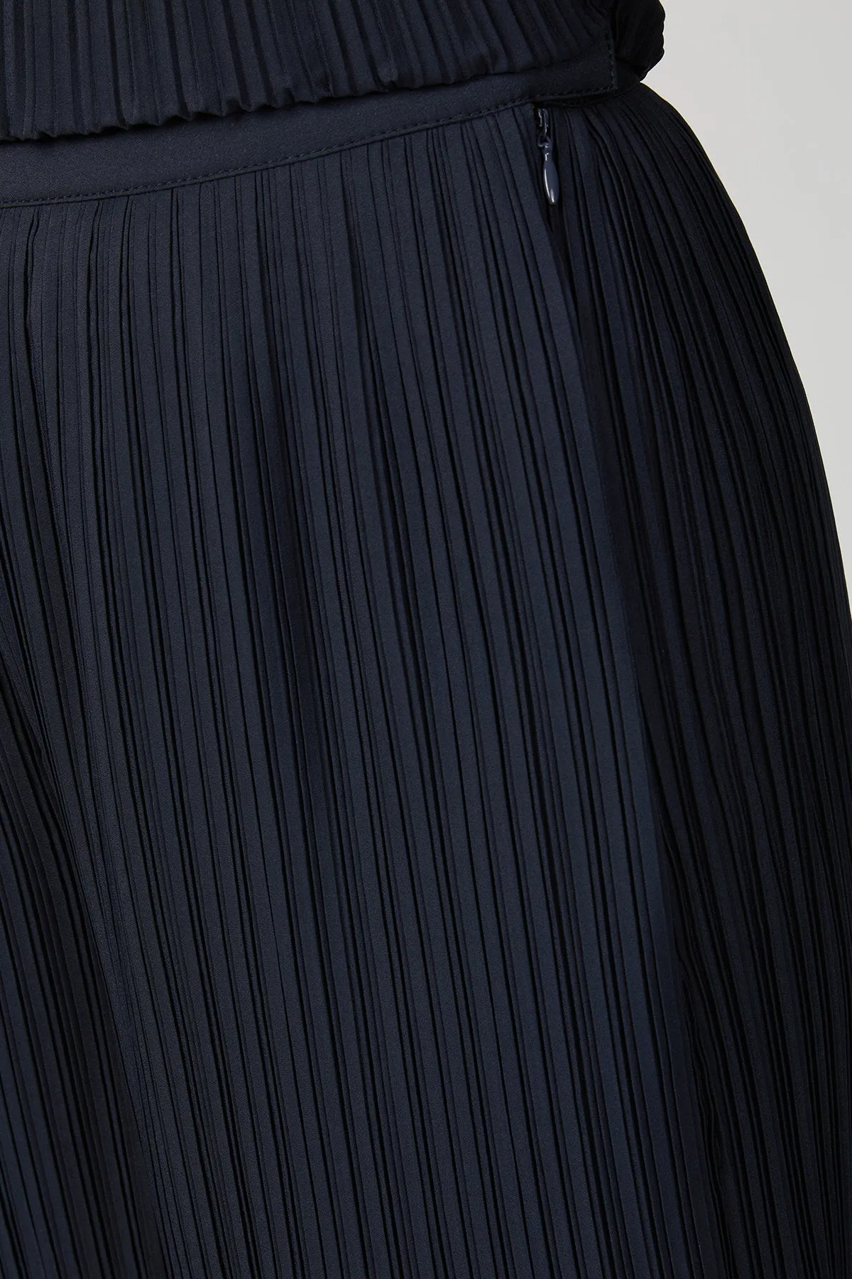 PLISSE PLEAT SHORT