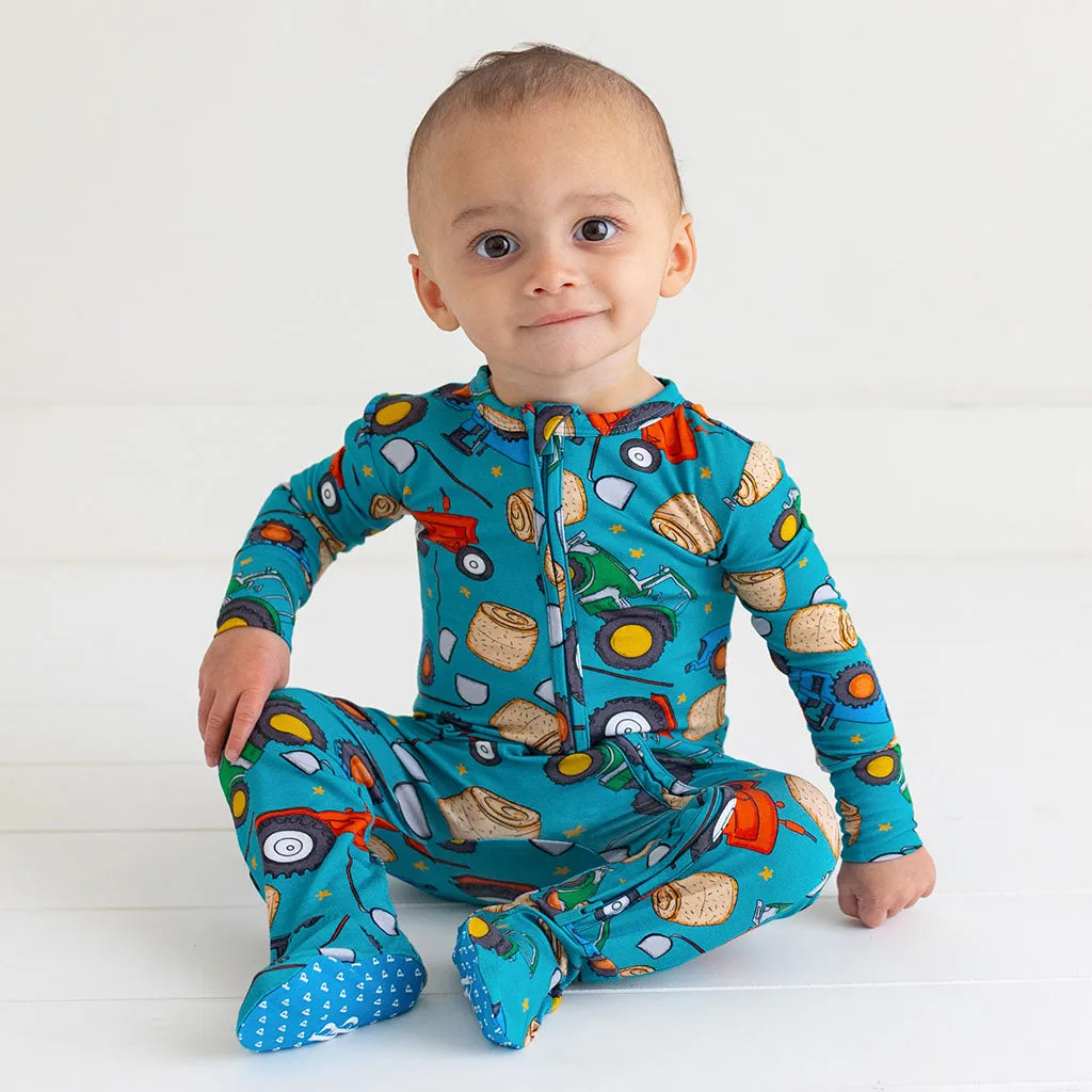 Posh Peanut Roberts Zippered Footie