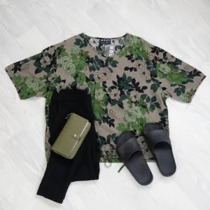 Short Sleeve Verity Tie Top- Green Rose Garden