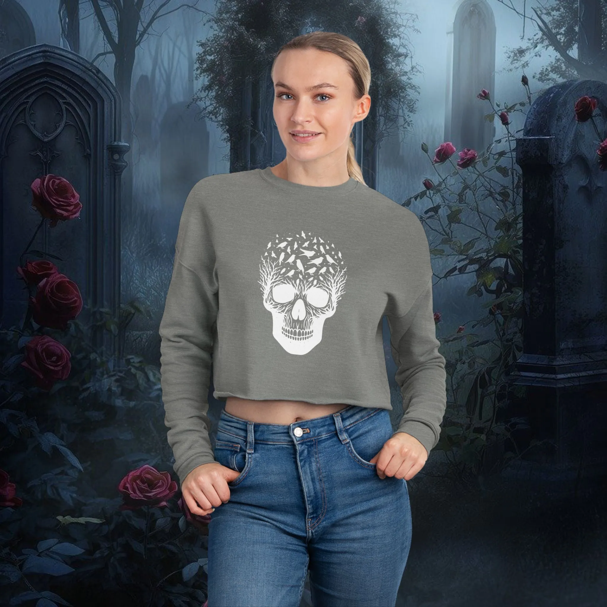 Women's Birds Skull Graphic Cropped Sweatshirt