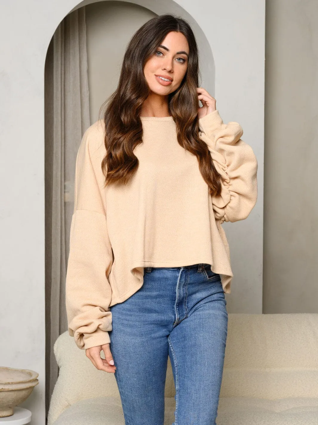 WOMEN'S LONG RUCHED SLEEVES SOLID LOOSE FIT SWEATER